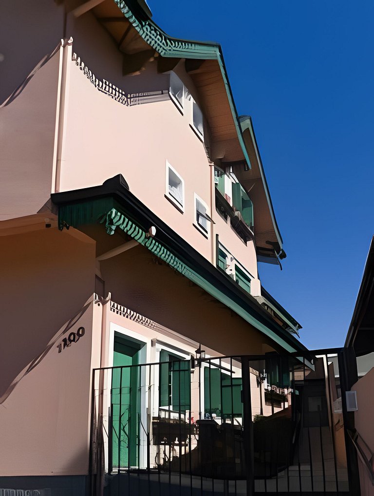 Apto 3 Quartos Centro Gramado – Bella Serra 203