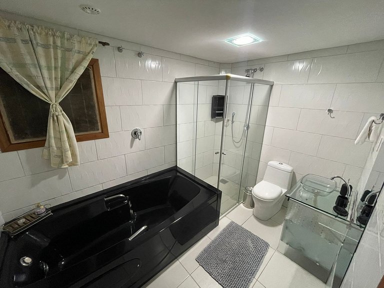 Apto 2 suites com hidro e cozinha Refugio da Serra Canela