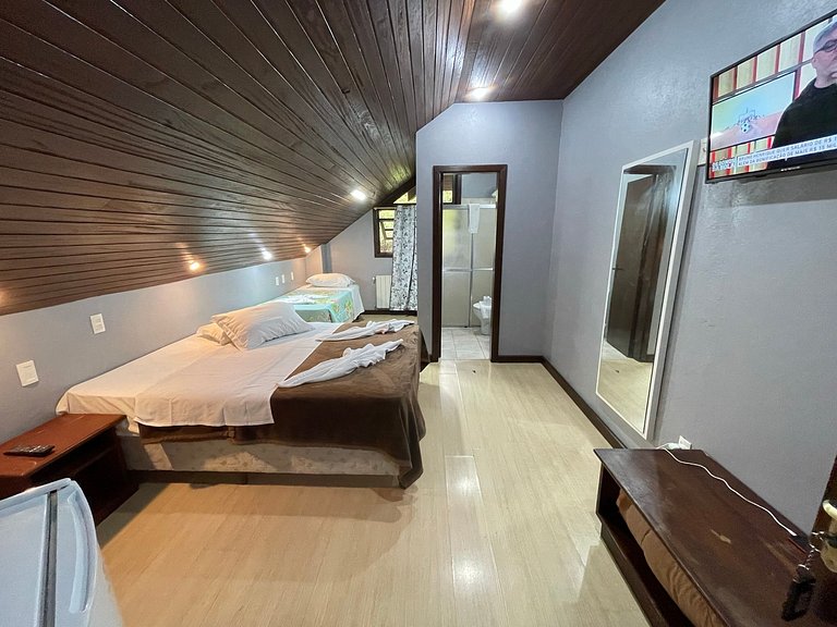 Suíte casal Apto 304 em Canela | Pousada Bella Serra