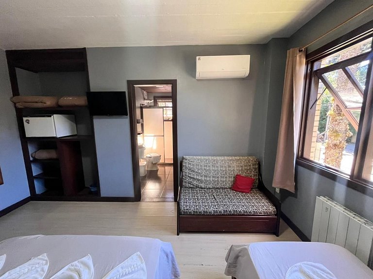Suíte casal Apto 304 em Canela | Pousada Bella Serra