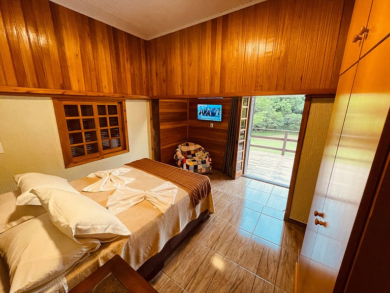 Apto 2 suites com hidro e cozinha Refugio da Serra Canela