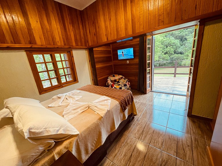 Apto 2 suites com hidro e cozinha Refugio da Serra Canela