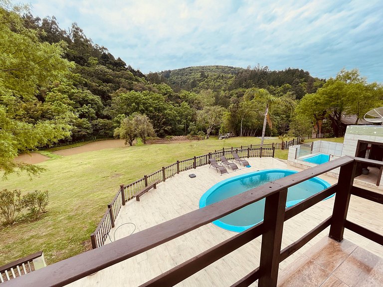 Apto 2 suites com hidro e cozinha Refugio da Serra Canela